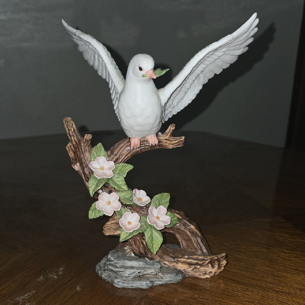 Home Interiors THE PROMISE White Dove with Pink Flowers Figurine